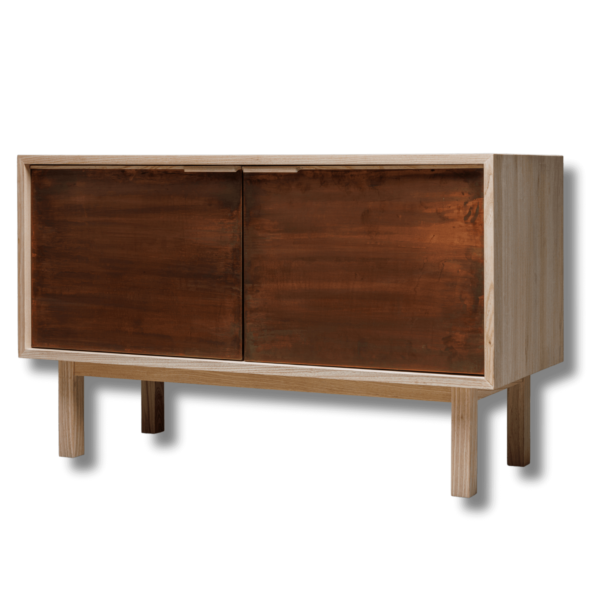 Sideboard aus Massivholz mit Kupferfront oder Messingfront– handgefertigt im Christoph Steiger Studio.