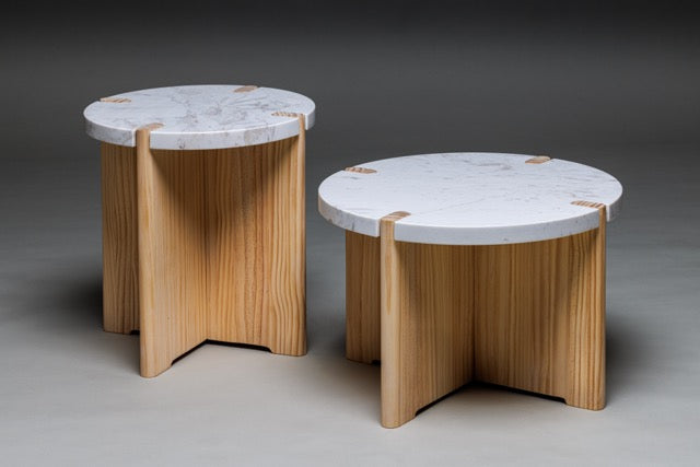 Marmortisch Sella mit individueller Maserung, mediterrane Naturmaterialien – Möbeldesign von Christoph Steiger Studio"